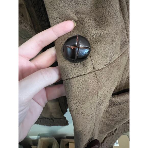 Kut from the Kloth Faux Suede Sherpa Faux Fur Coat Jacket Button up Women Medium - Picture 6 of 6